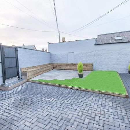 Bright, Fresh, Renovated 3 Bedroom Apartment In The Heart Of Montrose Angus Ngoại thất bức ảnh